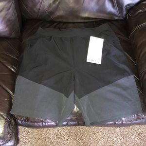 Lululemon Namaste at the Beach short 8”